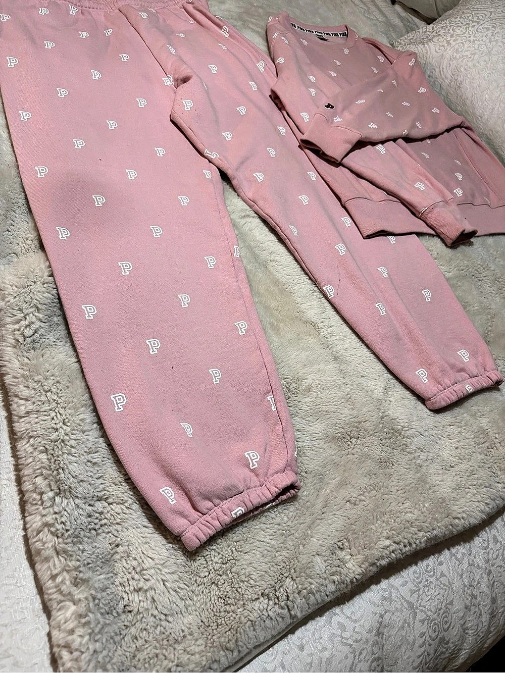 PINK Logo Sweatshirt & Joggers Size Large - Picture 4 of 5